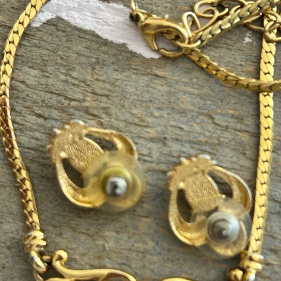 4/$100 VENDOME Elegant Gold and Opal Jewelry Set - Picture 5 of 6